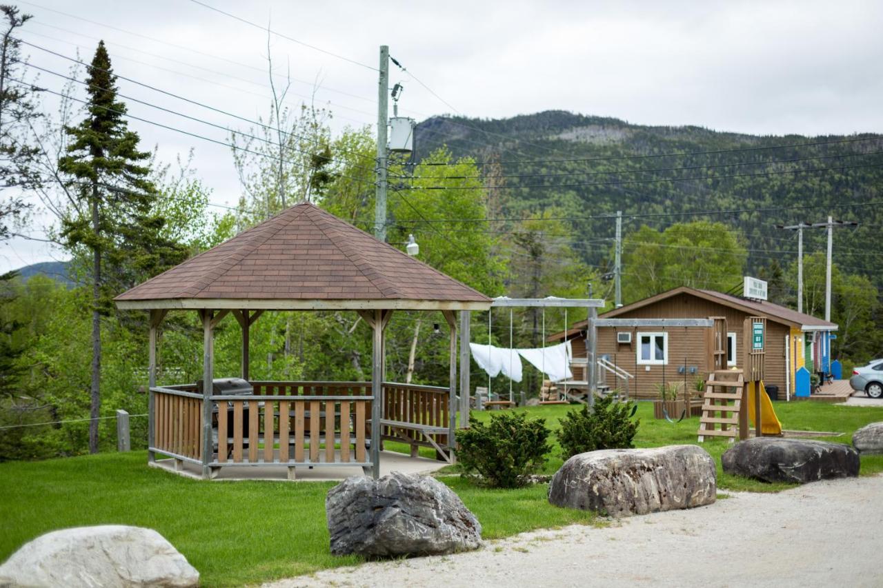 Middle Brook Cottages & Chalets Glenburnie Exterior photo
